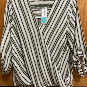 West Kei, Allan Surplice Rolltab Top, L